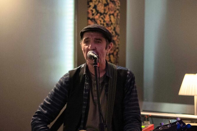 2.5 Hour Experience Scottish Dinner and Folk Music - Who This Works Best For