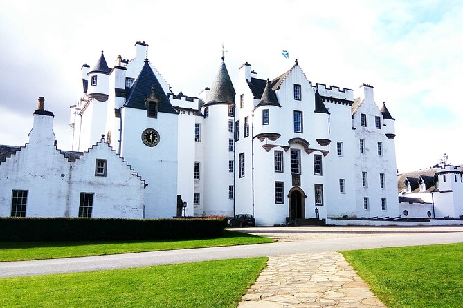 2 Days on the Loch Ness Canal of Caledonia and the Highlands - Glencoe National Nature Reserve: Three Sisters views and film locations