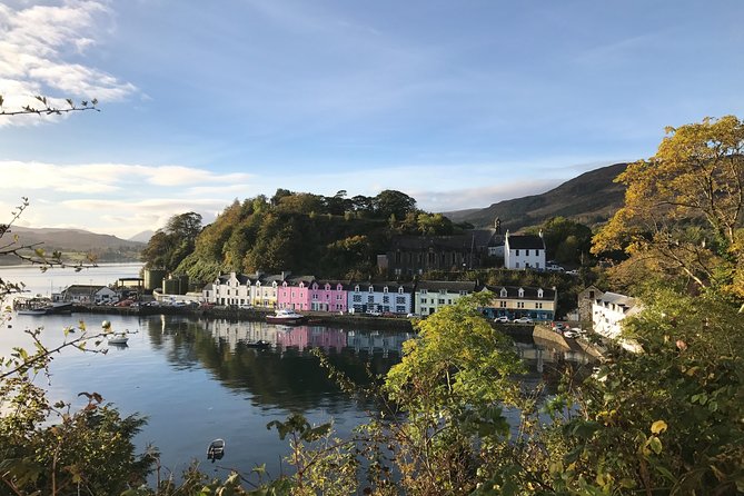 3-Day Guided Isle of Skye and Highlands with Stay from Edinburgh - Day 1: Loch Lomond, Luss, Glencoe, and a Ben Nevis tease