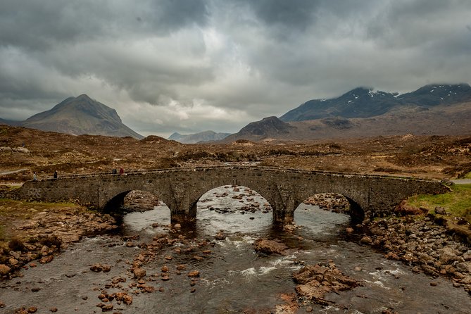 4-Day Isle of Skye and Highlands Small-Group Tour from Edinburgh - Touring Style and Comfort: The Coach, the Stops, and the Pace