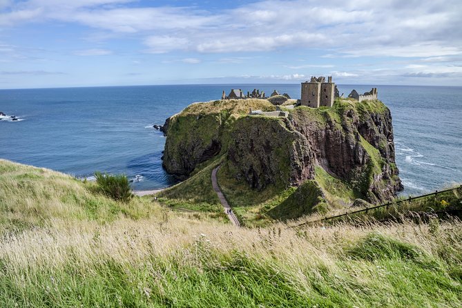 4-Day Scottish Castles Experience Small-Group Tour from Edinburgh - Where you sleep: en-suite rooms in Aberdeen and Forres