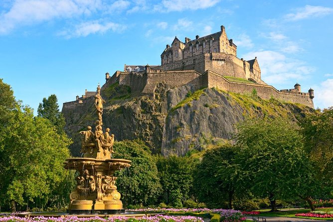 Bespoke 5 day Tour - your personal itinerary - Day 1: Eilean Donan Castle to Portree Harbour on Skye