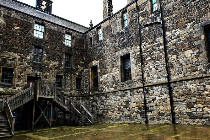 Blackness & Stirling Castle, Wallace Monument Private Tour - Ed’s Role: A Guide Who Makes the Stories Make Sense