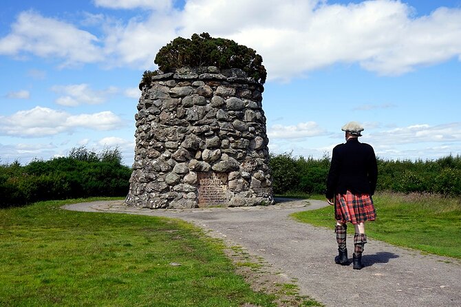 Culloden, Loch Ness + More - Loch Ness hunting and Urquhart Castle with breathing room