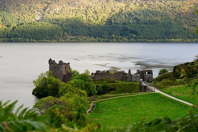 Culloden, Loch Ness + More - Guide style, vehicle comfort, and small-group pacing