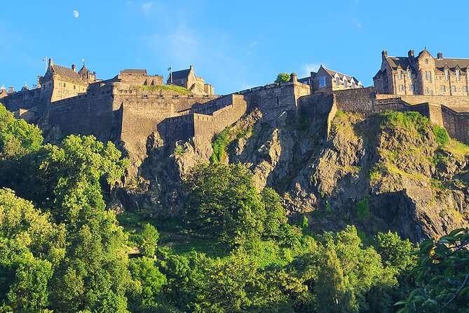 Day Tours & Shore Excursions Glasgow, Greenock & across Scotland - Getting the day rolling with 8:00am pickup and a car that keeps you comfortable