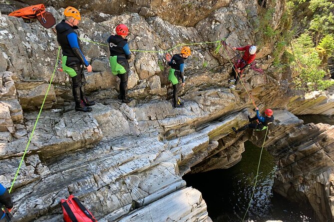 Discover Canyoning at Bruar Falls - In the canyon: how to enjoy every type of obstacle