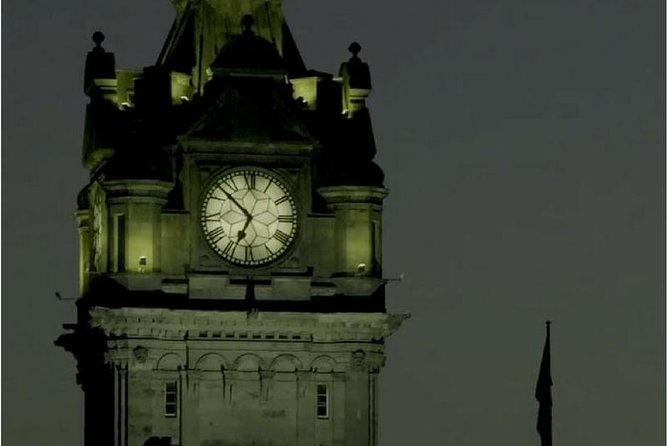 Edinburgh 2 Hour Nighttime Ghost Tour Italian Tour Guide - Starting at 190 High St: practical prep for a dark-walk tour