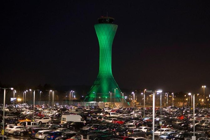 Edinburgh Airport to Edinburgh City plus return journey private transfer - How the Ingliston pickup works at Edinburgh Airport