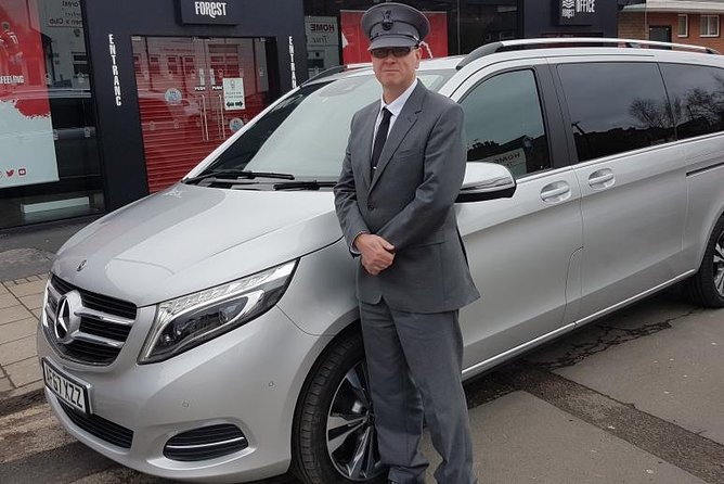 Edinburgh Airport to Glasgow City Chauffeured Hire Driver - The Glasgow Drop-Off Experience: Quiet, Direct, and Private