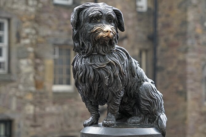 Edinburgh Castle & Old Town Small Group Guided Tour - Why this 3-hour Old Town and Castle route works