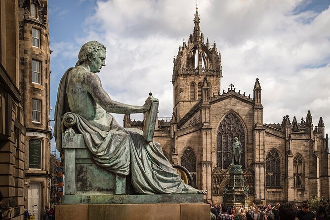 Edinburgh Castle & Royal Mile Walking Tour - Ticket Included - Royal Mile stop by stop, what you actually gain at each place
