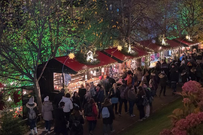 Edinburgh Christmas Tour, Highlights & Hidden Gems with a Local - Princes Street Gardens, the ice-rink atmosphere, and skating choices
