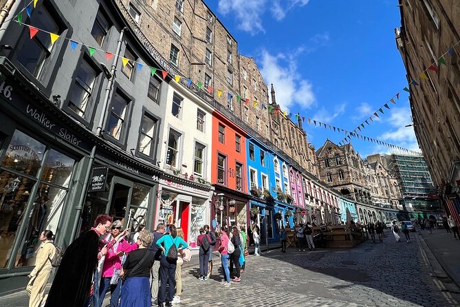 Edinburgh City 4 Hour Private Guided Taxi Tour - Holyrood area stops, and how to decide on entries
