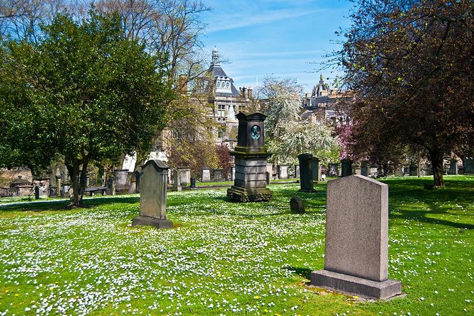 Edinburgh Darkside Walking Tour: Mysteries, Murder and Legends - Calton Hill today: pagan rituals on the same stones as grim tales