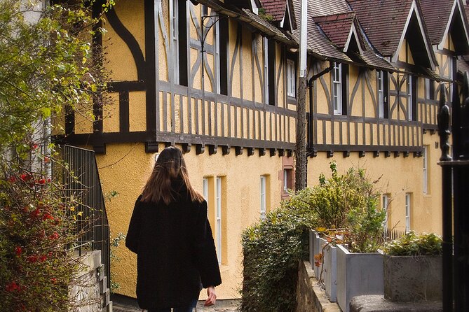 Edinburgh: Dean Village & New Town Walking Tour - Scott Monument and the surprise of a writer-focused landmark