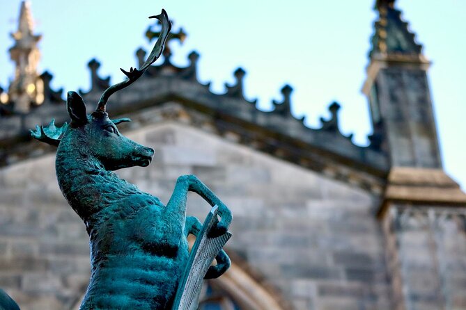 Edinburgh Food Tour with Scotch, Haggis, a Secret Dish & More - Whisky tasting on a walk: Lowland single malt and a simple scotch lesson