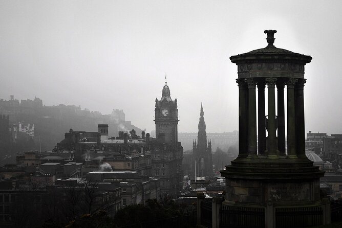 Edinburgh Ghost Tour: Mysteries, Legends and Murders - Pace, walking, and what to wear on a night tour