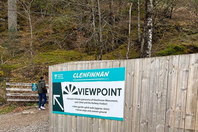 Edinburgh: Glenfinnan Viaduct, Glencoe & Fort William - Glenfinnan Viaduct and Loch Shiel, the Harry Potter moment with train spotting