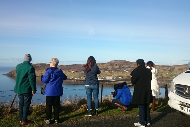 Edinburgh: Glenfinnan Viaduct, Glencoe & Fort William Guided Tour - Glencoe: film-ready views plus heavy history context