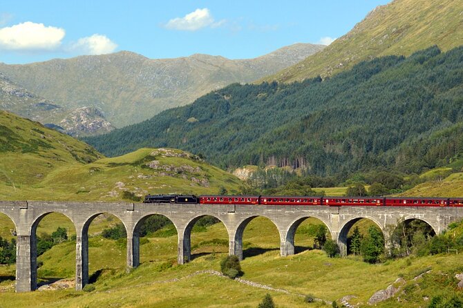 Edinburgh: Glenfinnan Viaduct, Glencoe & Fort William Guided Tour - Fort William: Ben Nevis at the edge of town life