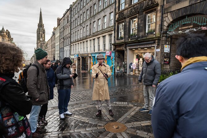 Edinburgh Historical Gems Tour with Whisky & Local Flavours - Tablet, haggis, and a dram: Scotland flavours that fit the story