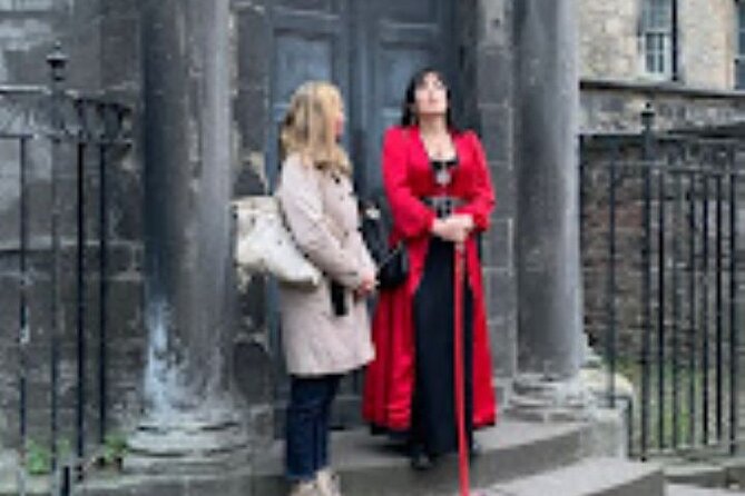 Edinburgh Historical Tour in Spanish - The Underground Street Visit That Changes How You See Edinburgh