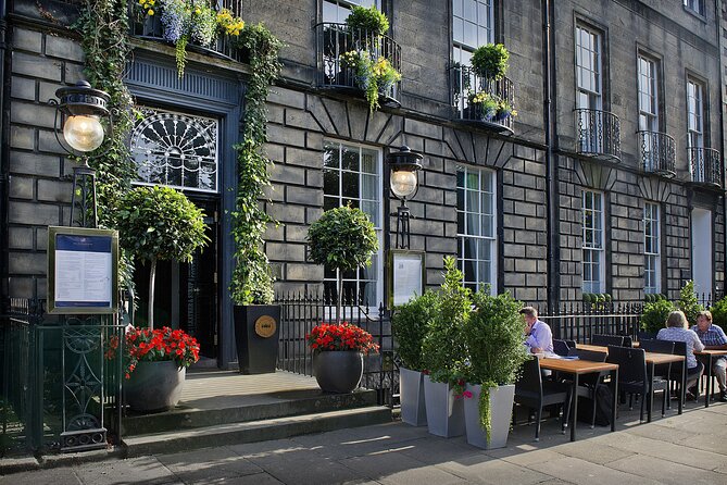 Edinburgh Luxury Private Food & Drink Tour with Eat Walk Tours - Timing and what “luxury private” means for your evening
