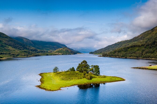 Edinburgh: Mary Queen of Scots Privately Guided Luxury Day Tour - Loch Leven and the final photo stop back toward Edinburgh