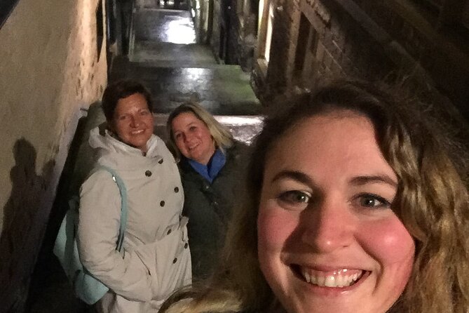 Edinburgh Night Tour with a Local Guide: Private & 100% Personalized - Getting started at St Andrew Square, then letting the night unfold