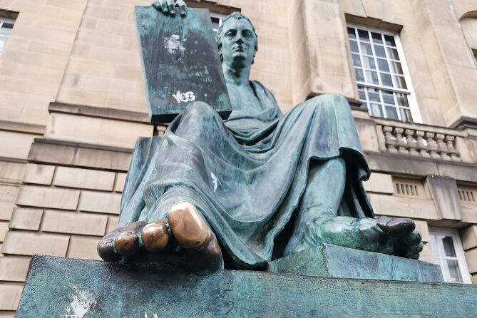Edinburgh Old Town Private Self-Guided Tour - Mercat Cross and the Medieval Side of Edinburgh