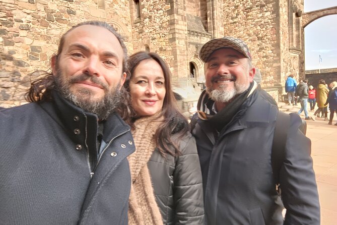 Edinburgh Private Walking Tour in Spanish - Should you book Edinburgh Private Walking Tour in Spanish?