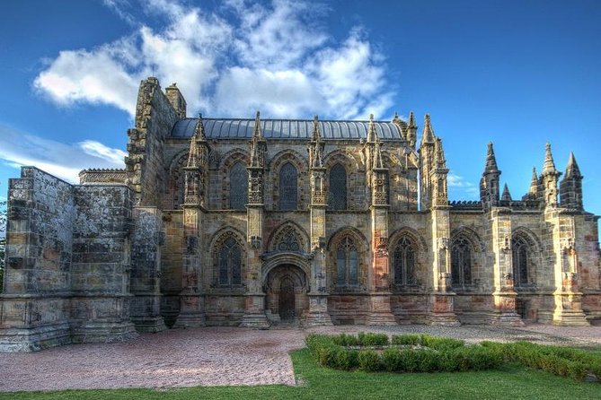 Edinburgh: Rosslyn Chapel, the Borders & Glenkinchie Distillery - Key Highlights Worth Getting Excited About