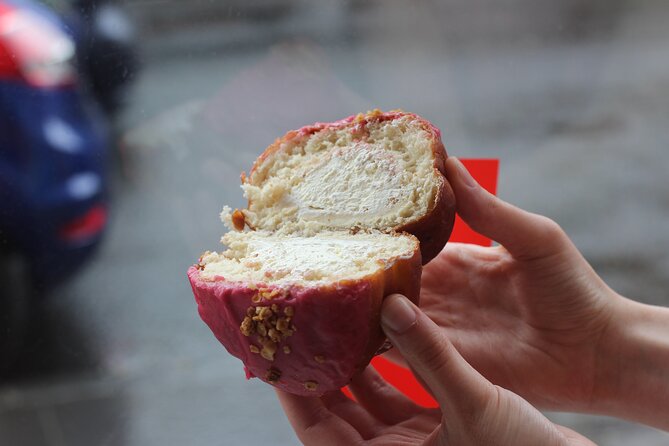 Edinburgh’s Donut & Pastry Experience with Underground Donut Tour - Princes Street and Scott Monument: Wrap-Up Views, Two Possible Endings