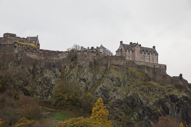 Edinburgh Skip-the-Ticket-Line Castle Walking Tour - Your Ticket After the Tour: How to Use It Until 5pm
