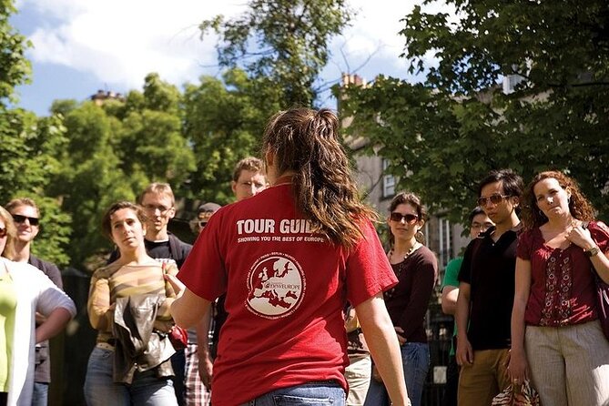 Edinburgh Skip-the-Ticket-Line Castle Walking Tour - Crown Square, Crown Jewels, and the Stone of Destiny