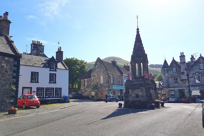 Edinburgh: St Andrews & The Fishing Villages of Fife - Photo stop in Falkland, plus an Outlander-style detour