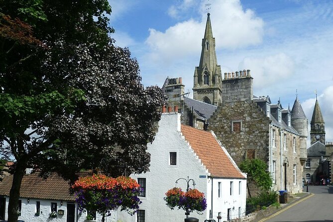 Edinburgh: The Outlander, Palaces & Jacobites Tour - The Firth of Forth drive plus photo stops that do not feel rushed