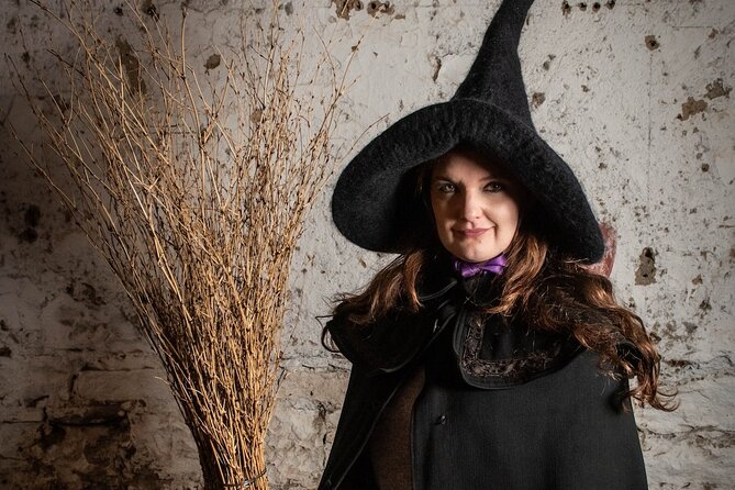 Edinburgh: Witches & Haunted History Walking Tour - Royal Mile witch stories: the North Berwick Witches tale