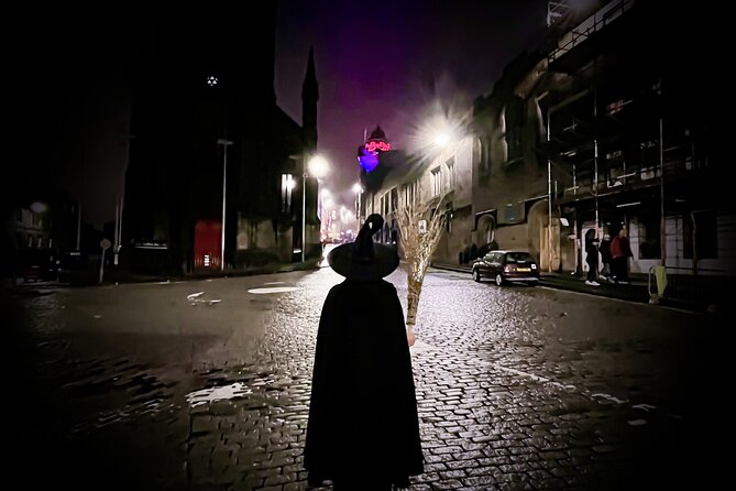 Edinburgh: Witches & Haunted History Walking Tour - Edinburgh Castle as a turning point for the city story