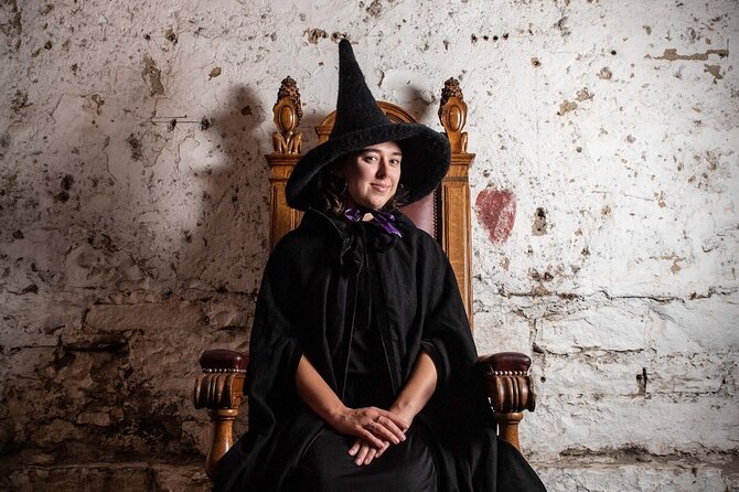 Edinburgh: Witches & Haunted History Walking Tour - Victoria Street cobbles and the Half-Hangit Maggie ending at Grassmarket