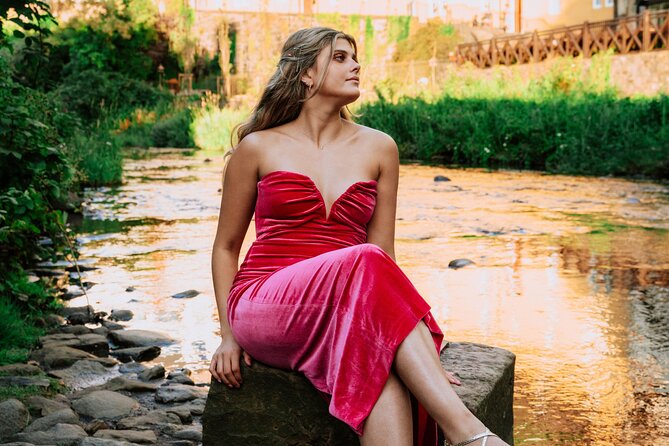 Elegant Professional Private Photoshoot Tour in Edinburgh - Stop 1, Dean Village: Calm Water and Storybook Stone