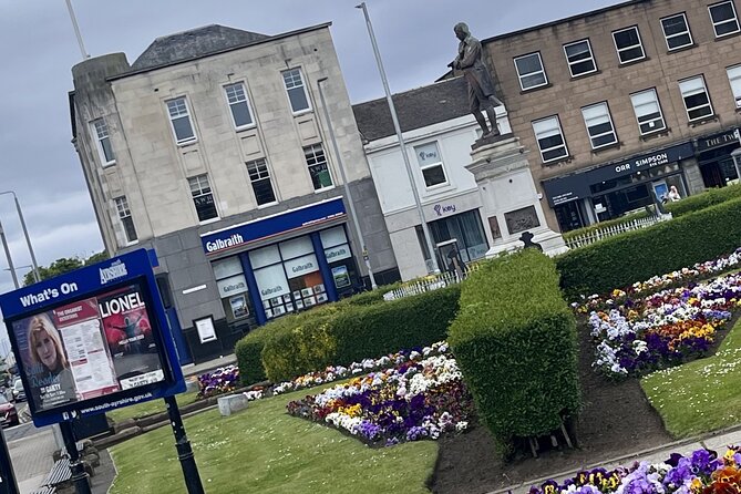 Escape Burns' Hame Toun: Outdoor Puzzle Game in Ayr - 21 New Bridge St and the River Ayr connection