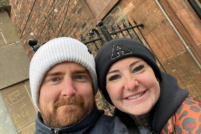Escape Burns' Hame Toun: Outdoor Puzzle Game in Ayr - Start at Burns Statue Square, then let the clues set the pace