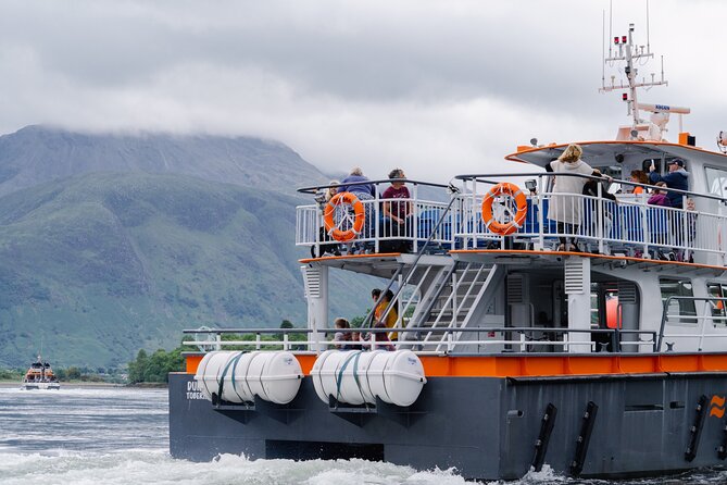 Fort William Seal Island Cruise - Onboard comfort, restrooms, and what to do about cold or rain