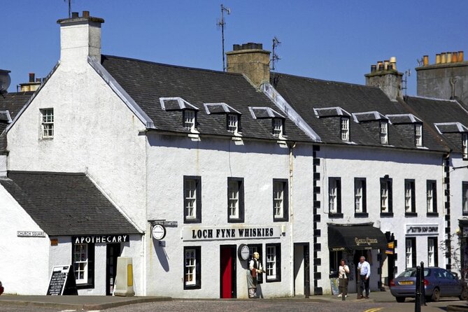 Full-Day Oban Castles and Glencoe Guided Tour from Glasgow - Castle Stalker on its tidal islet: best enjoyed with patience