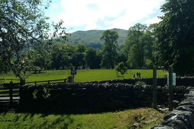 Full-Day Tour Loch Lomond, Stirling Castle and The Trossachs - The onboard rhythm: comfort, small treats, and real pacing