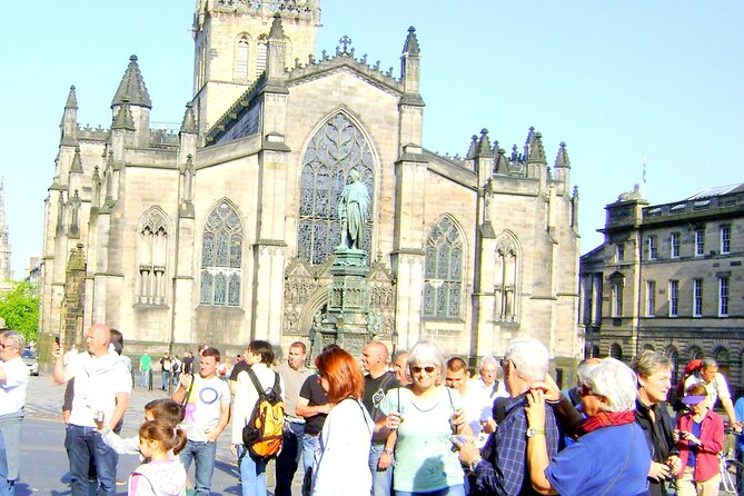 Full Day Tour of Edinburgh Including Lunch With A Local Expert - Small group, real guide energy (Rishi runs the day)