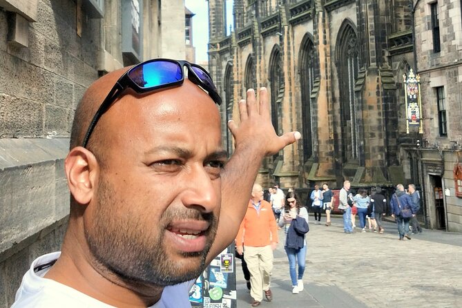 Full Day Tour of Edinburgh Including Lunch With A Local Expert - Calton Hill panoramas and New Town architecture walk