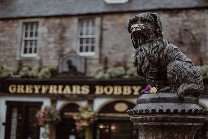Ghosts of Edinburgh: Bloody Past Exploration Game and Tour - Ghosts of Edinburgh, a self-guided puzzle walk with offline play